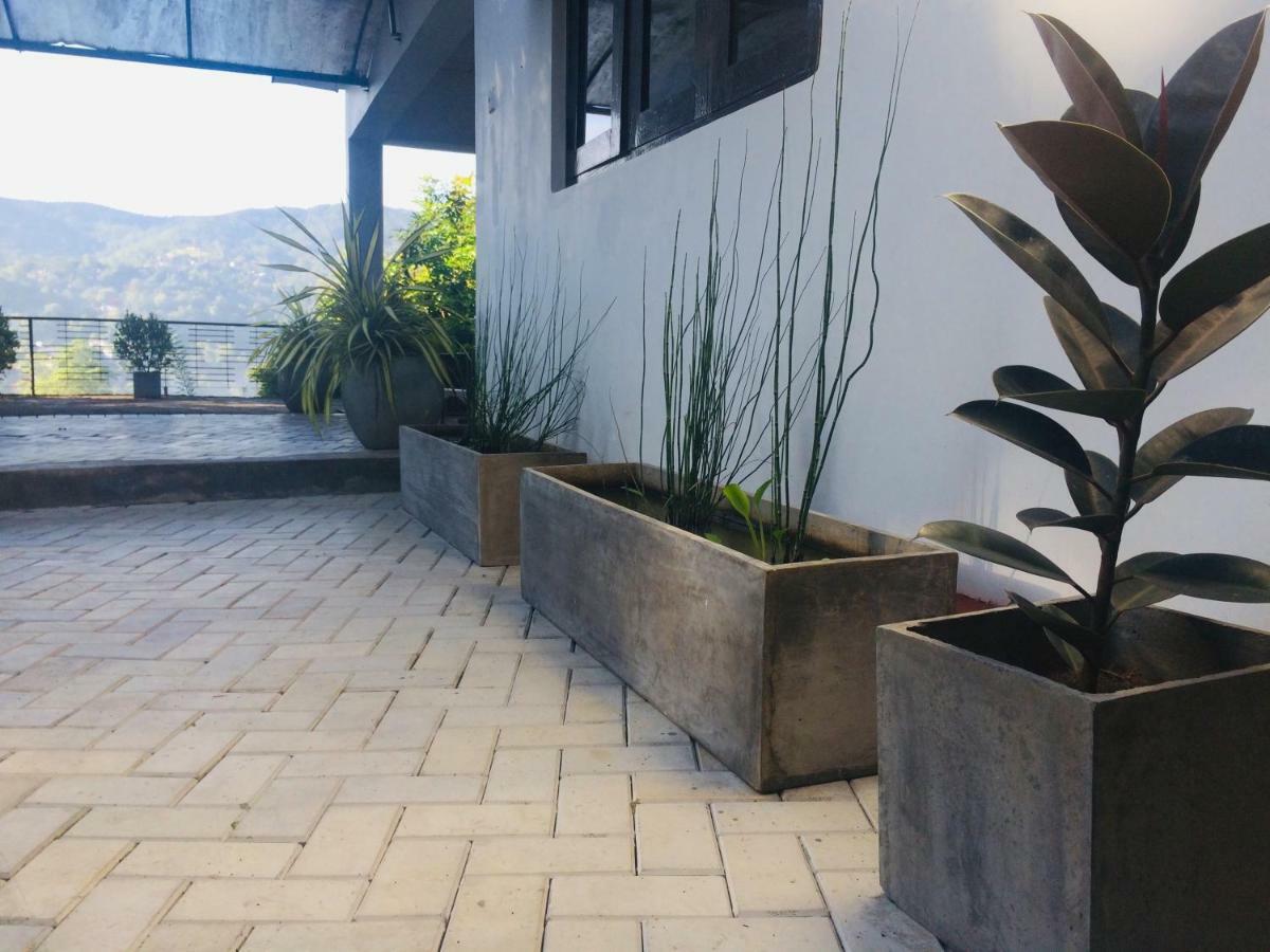 Selyna Sky Terrace Bed & Breakfast Kandy Ngoại thất bức ảnh